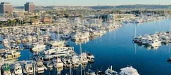 Lavish Living, Lux Marina Views