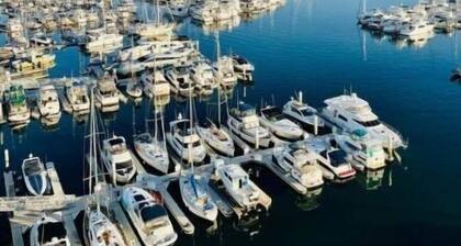 Lavish Living, Lux Marina Views