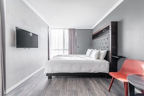 Standard Double Room | Hypo-allergenic bedding, minibar, blackout curtains, free WiFi - ASKA Holt (Reykjavik)