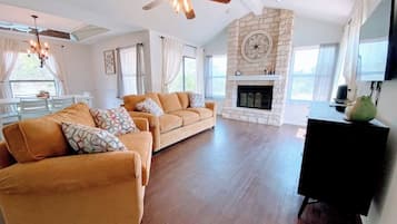 Smart TV, fireplace, books