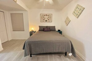 2 عدّة غرف نوم ومكواة/لوح كي وواي فاي مجانًا وملاءات أسرّة