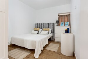 2 chambres, fer et planche à repasser, Wi-Fi, literie fournie