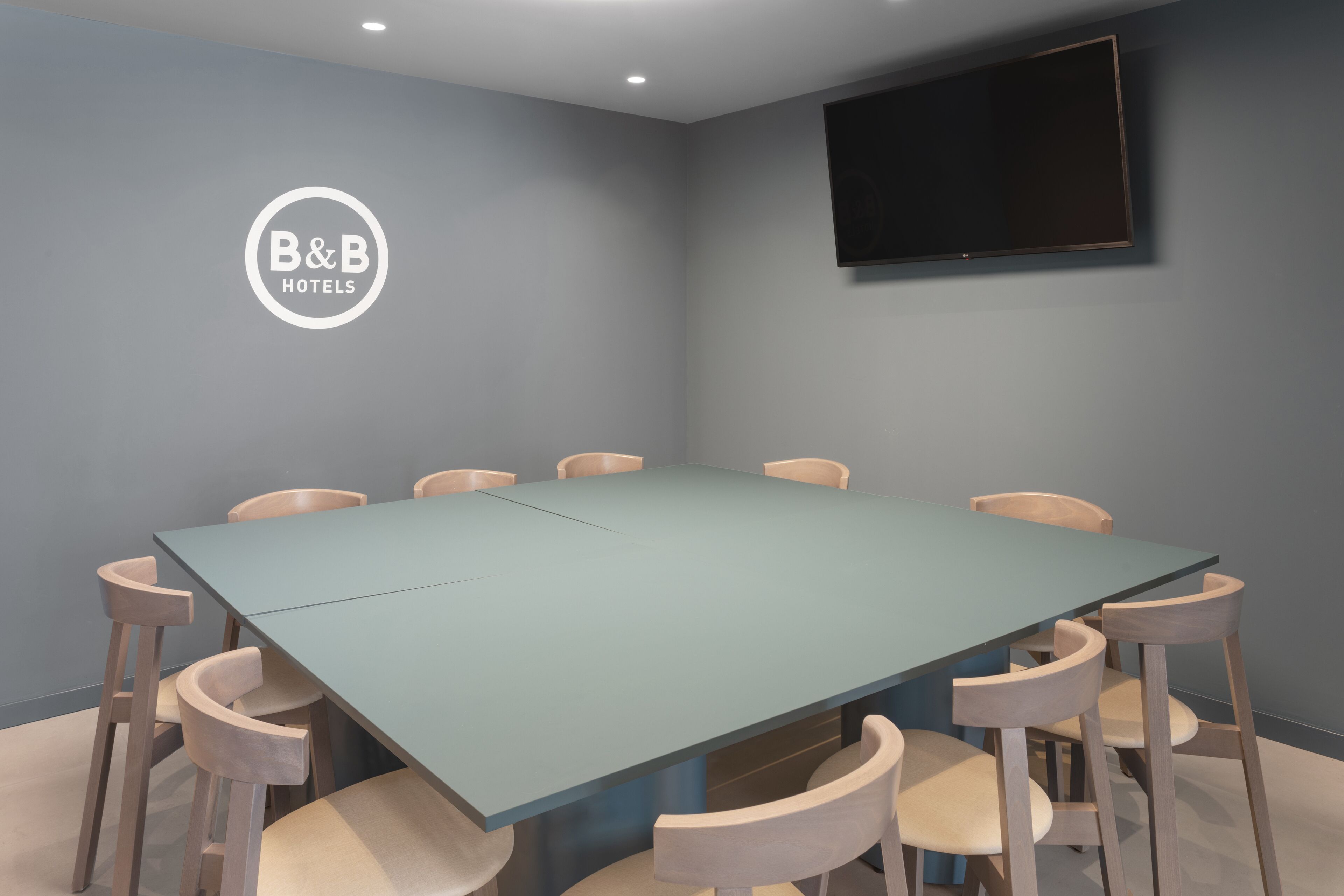 Photo - B&B HOTEL Guimarães