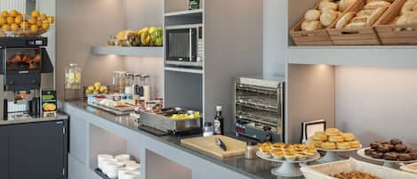 Daily buffet breakfast (EUR 11.50 per person)