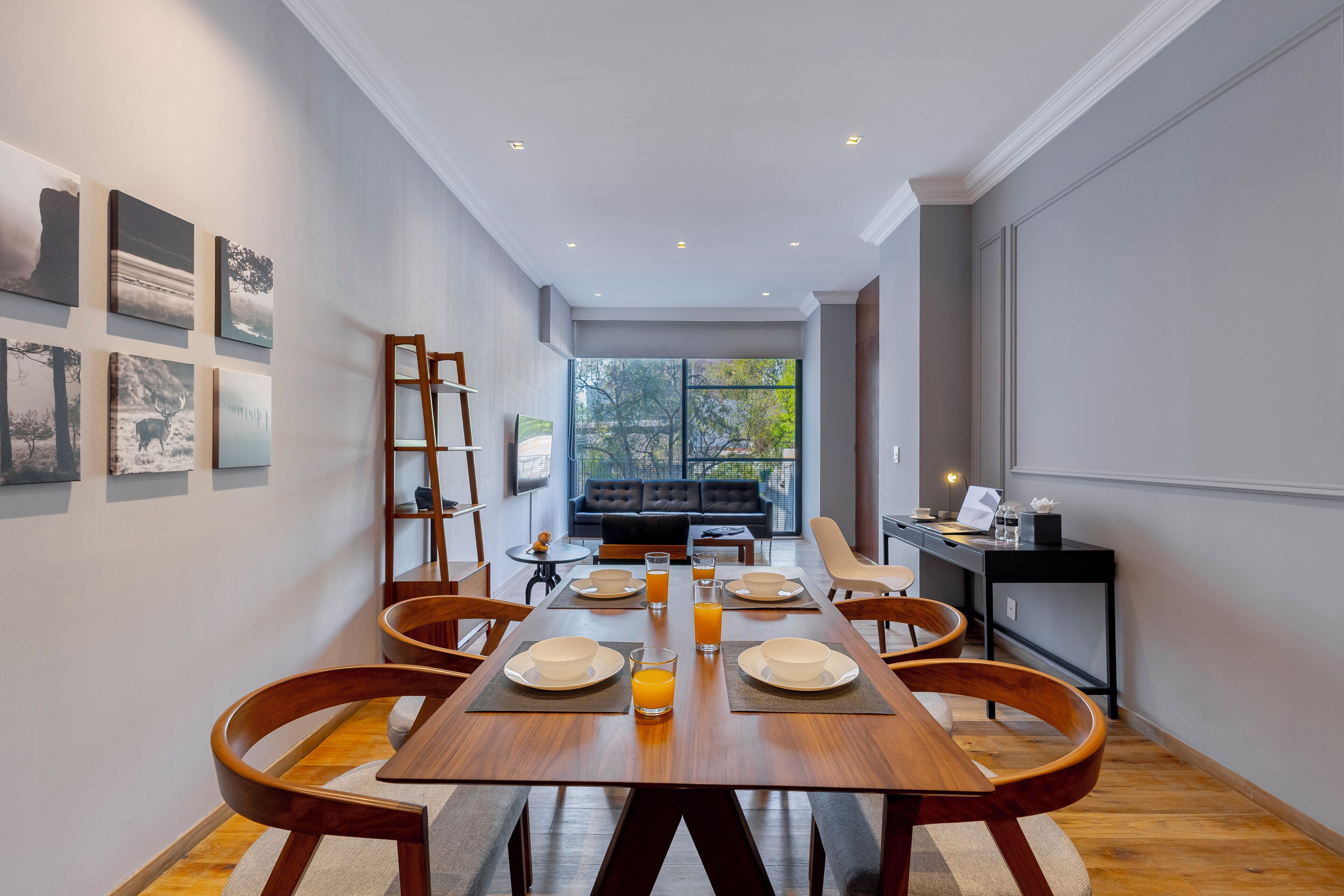 Deluxe appartement, 2 slaapkamers, balkon | Dineerruimte