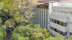 Front of property - Capitalia Temistocles Polanco (Mexico City)