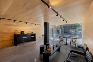 Property entrance - Capitalia Temistocles Polanco (Mexico City)