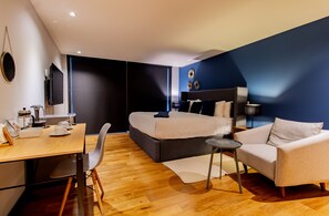 Signature Studio | Premium bedding, in-room safe, laptop workspace, blackout curtains - Capitalia Temistocles Polanco (Mexico City)