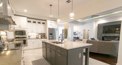 Luxury 4 Bed 3 Bath Texas Hill County Horseshoe Bay ZERO cleaning fee!