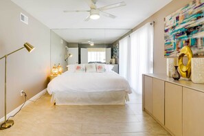 3 bedrooms, desk, iron/ironing board, free Internet - 2 Mi to Indian Wells: Palm Desert Home w/ Fire Pit (Palm Desert)