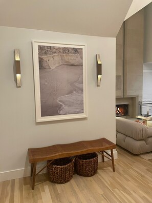 Interior - Watermill Farm Views Offer Great Spot For Family (Water Mill)