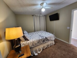 1 chambre, fer et planche à repasser, Wi-Fi, draps fournis