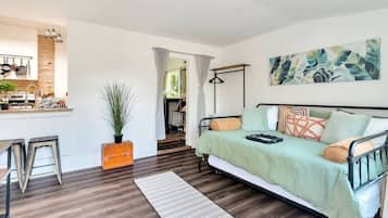 Televisión y chimenea