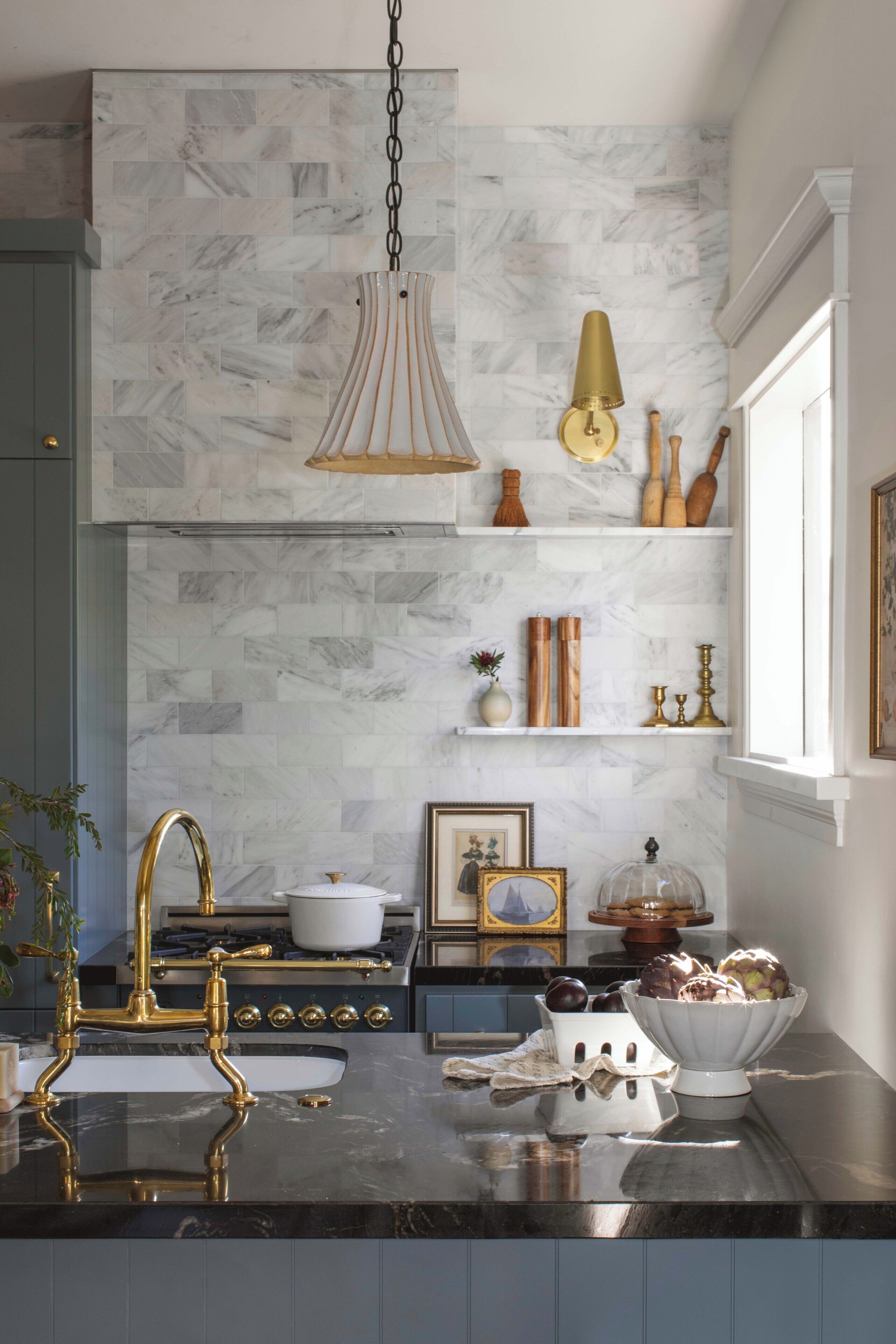 The Lotus Suite (1 King Bed) | Private kitchen