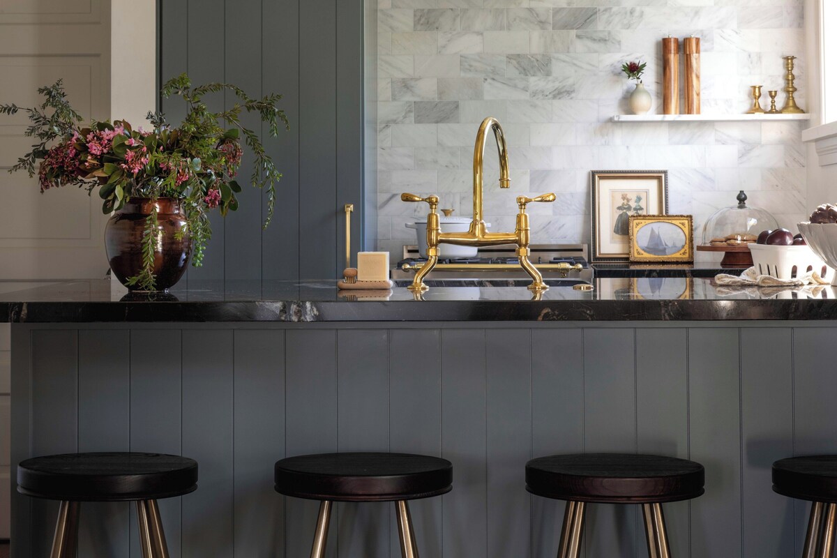 Suíte superluxo | Cozinha privada | Cafeteira/chaleira, geladeira grande, micro-ondas, fogão