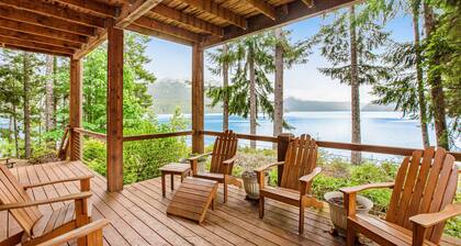 Inviting waterfront home with game room, mountain view & kayaks