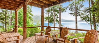Inviting waterfront home with game room, mountain view & kayaks
