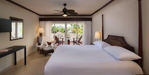 Minibar, individuell dekoriert, individuell eingerichtet