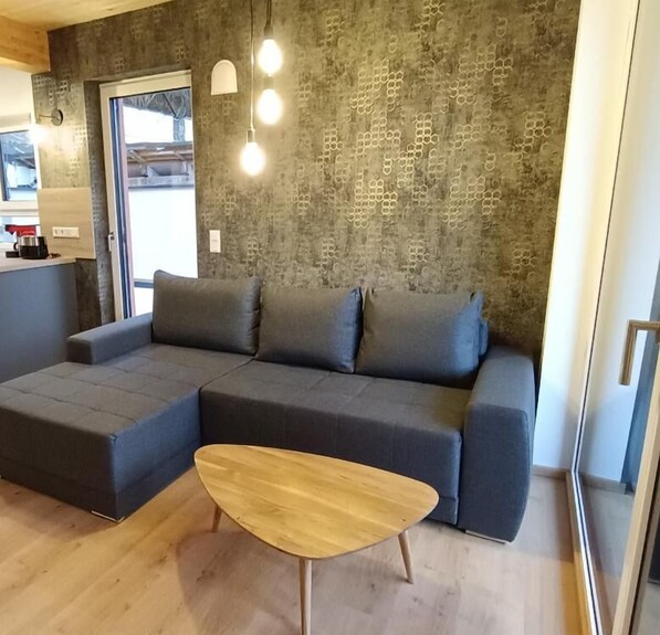Ferienwohnung Rosenburg (59qm) Mit Terrasse - Riedenburg