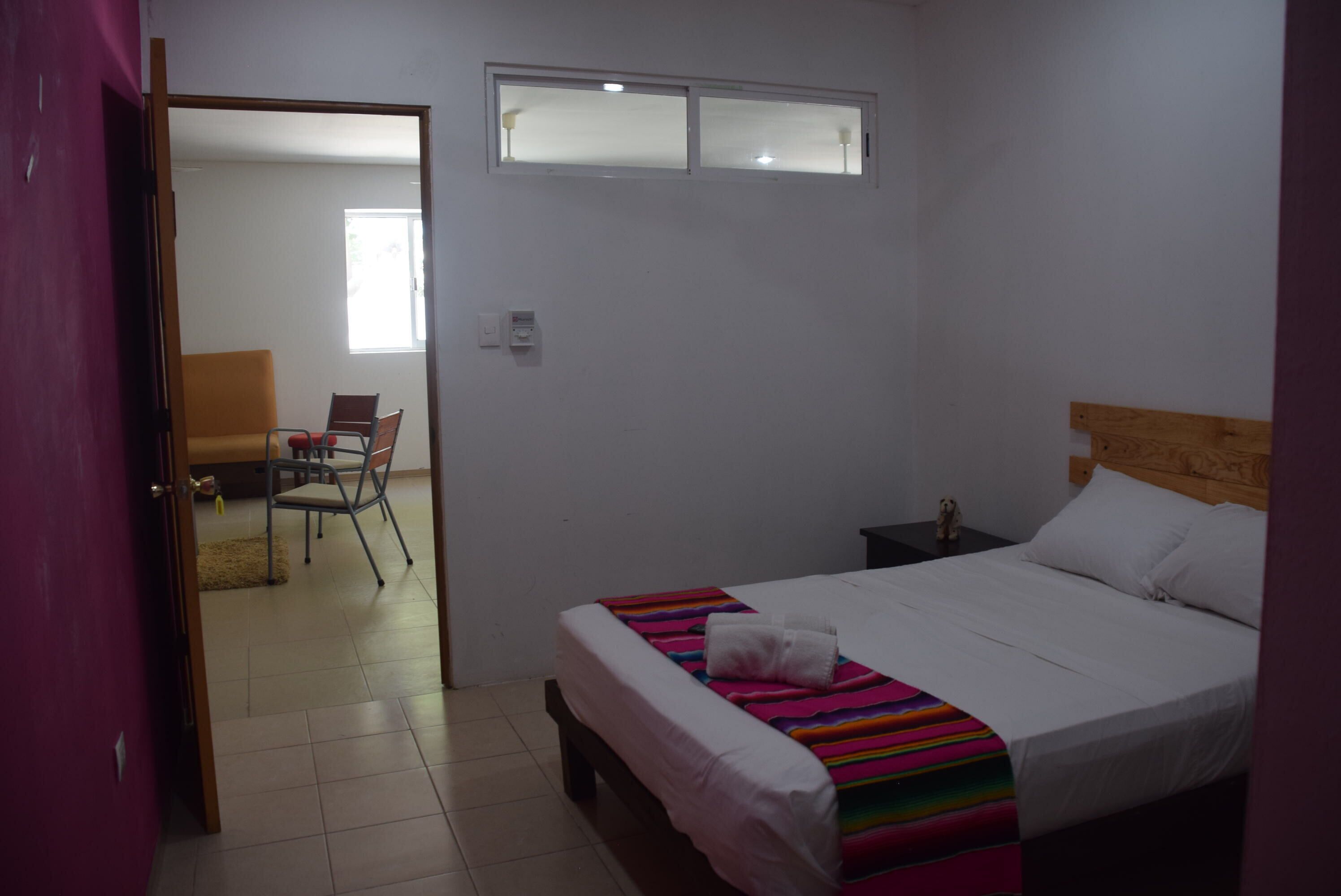 Habitación básica doble | Tabla de planchar con plancha y wifi gratis 