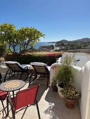 Terrace/patio - Private 3 bed 3 bath home with it's own pool and amazing ocean views. (San José del Cabo)