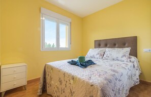 2 bedrooms, free WiFi, bed sheets