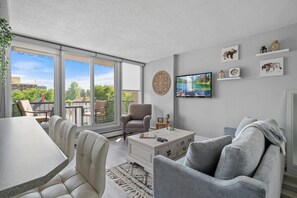 TV, Netflix, streaming services, offices