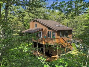 Exterior - Serene & Fun Family Gem ~ Hot Tub & Theater Room! (Gouldsboro)