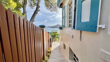 Enceinte de lâhĂ©bergement