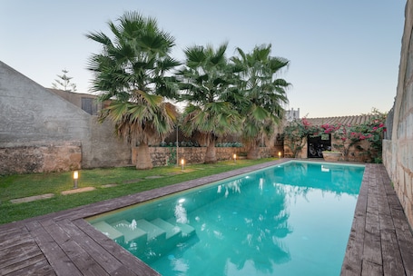 Pool. CAN SERRAL - Villa with private swimming pool and free WIFI