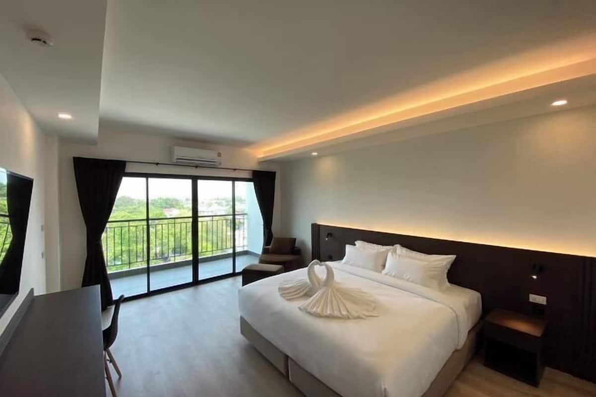 In-room safe, desk, laptop workspace, blackout drapes