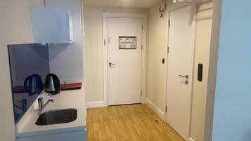 Fridge, microwave, stovetop