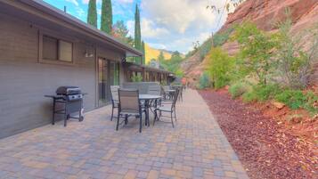 Cabin, 1 Bedroom | Terrace/patio