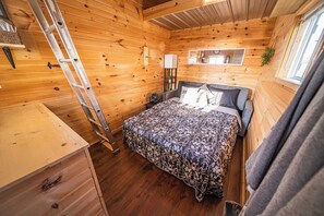 2 bedrooms, bed sheets