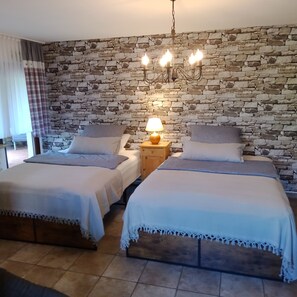 1 bedroom, iron/ironing board, free WiFi, bed sheets - Apartment 'Langerwehe' with private terrace, private garden and Wi-Fi (Langerwehe)