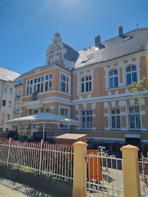 Exterior - Apartment "Villa Adler - Seeblick" with Lake View (Seebad Ahlbeck)