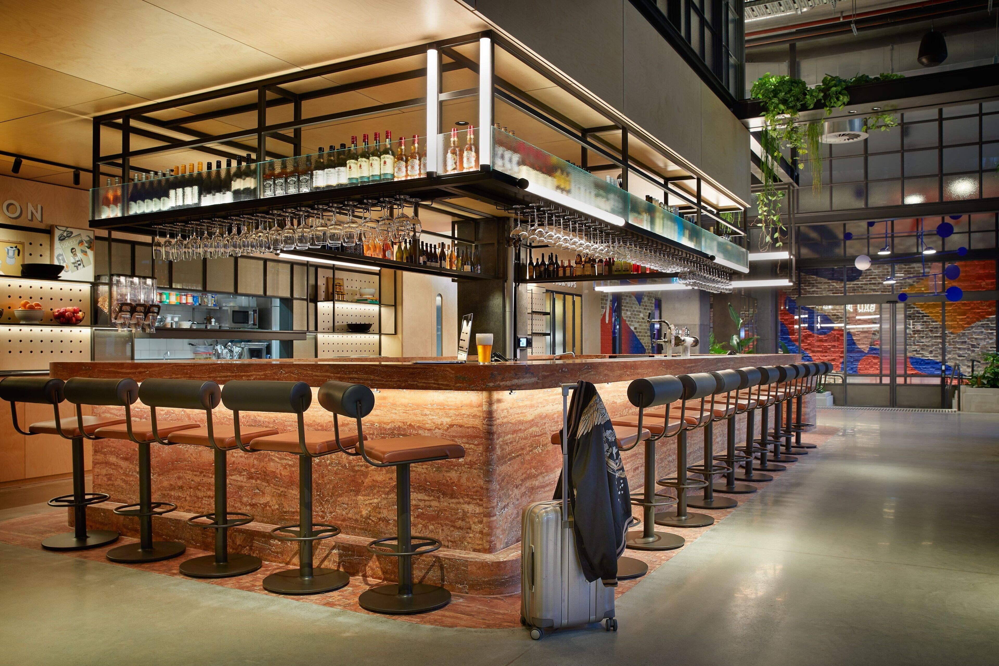 Photo - Moxy Sydney Airport