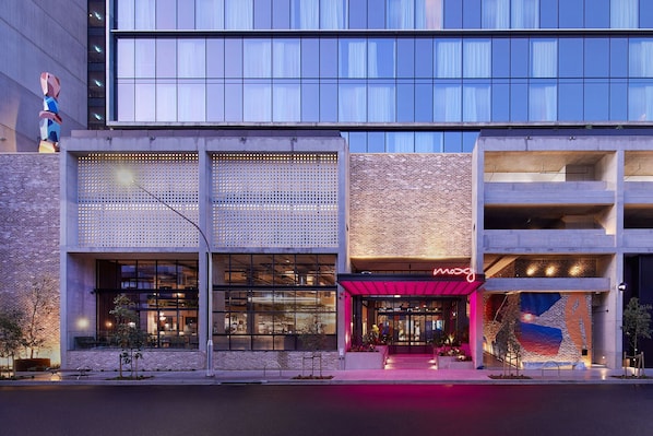 View from property - Moxy Sydney Airport (Mascot)