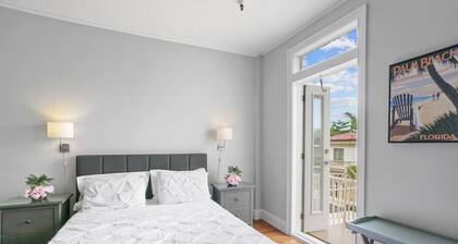 Bijou Terrace Orchid-PALM BEACH