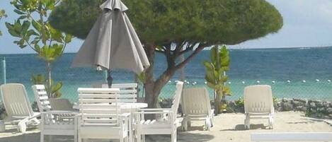 屋外ダイニングエリア