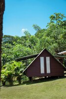Economy Room | Bathroom | Soap, toilet paper