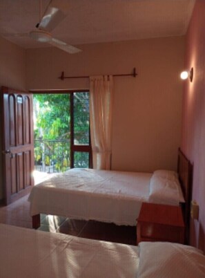 Free WiFi - Casa Mamá Maya   (Puerto Escondido)