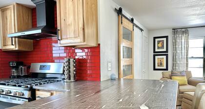 Brand New Stylish Condo near Trails & Downtown