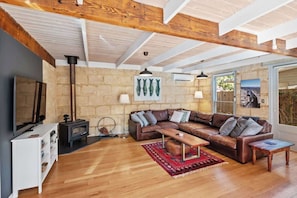 TV, fireplace, video games, offices