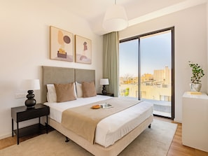2 bedrooms, iron/ironing board, Internet, bed sheets