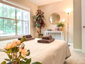 1 sovrum, skrivbord, strykjärn/strykbräda och gratis wi-fi