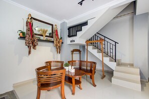 Lobby - Super OYO Collection O 3280 Cendhani Raras (Yogyakarta)