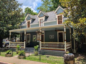 Exterior - Downtown 66 Center Main House Free Park 3Bed+3Bath (Eureka Springs)