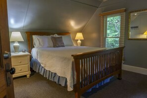 3 bedrooms, desk, iron/ironing board, WiFi