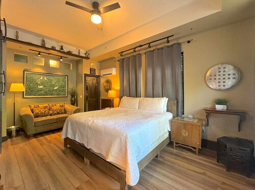 66 Center - The Studio